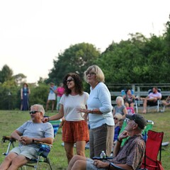 The groovalottos guests dance