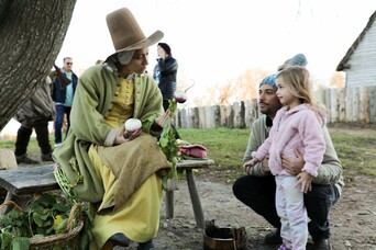 Pilgirm woman plymouth guests thanksgiving