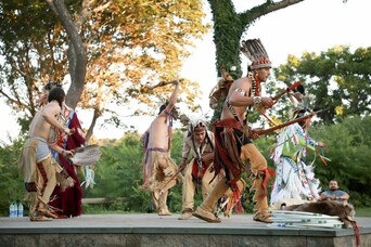 Red hawk singers and dancers plimoth patuxet museums