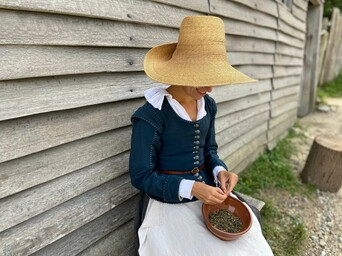 Pilgrim clothing blue