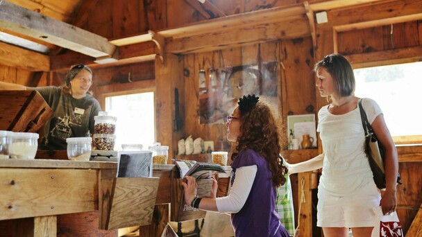 Guests in plimoth grist mill