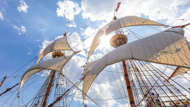 tallship-at-full-sail