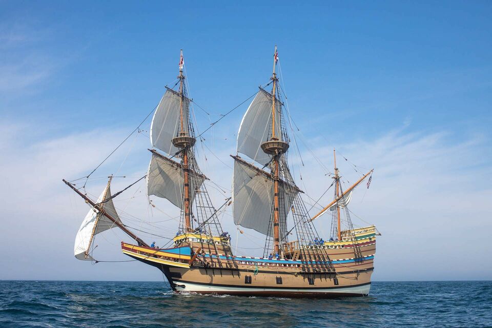 Mayflower sails on ocean