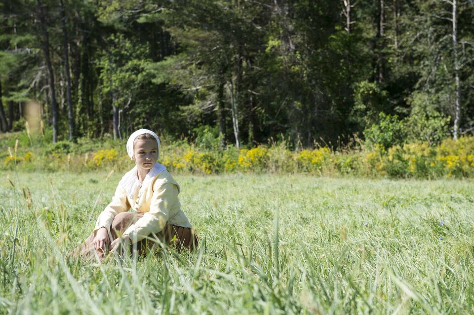 pilgrim girl in field